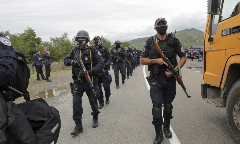 فيديو..صربيا تستنفر قواتها على الحدود مع كوسوفو