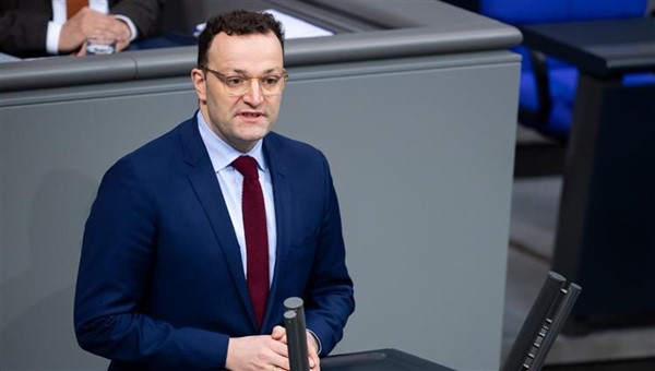 وزير الصحة الالماني يوافق على رفع قيود كورونا