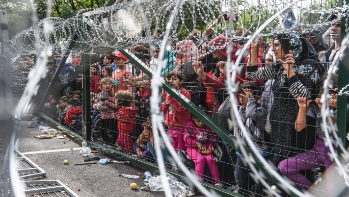 المجر والتشيك تعارضان سياسات توزيع اللاجئين