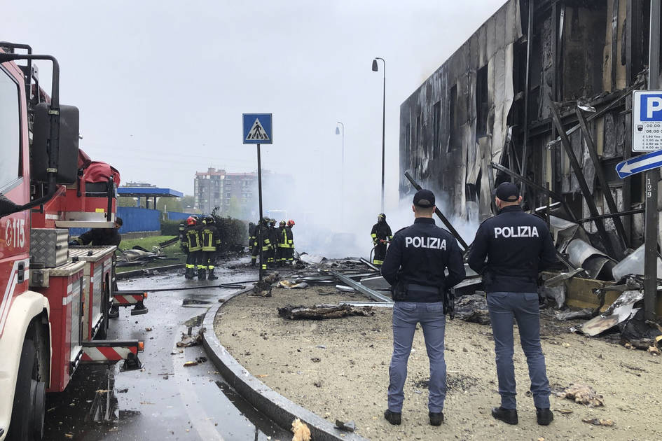 مقتل 8 بينهم ملياردير روماني في تحطم طائرة بإيطاليا