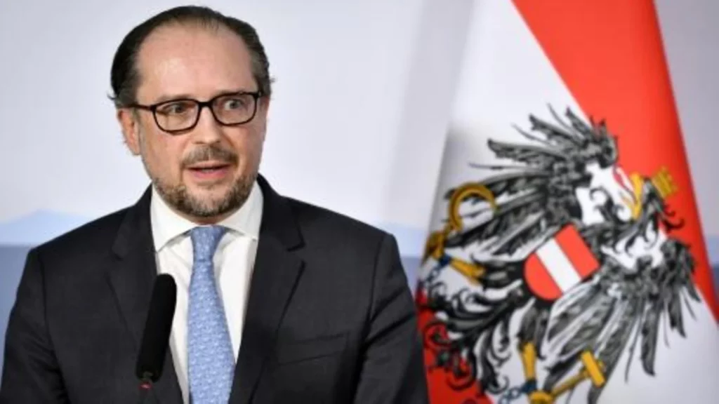 وزير خارجية النمسا يستعد لتولي المستشارية خلفا لكورتس