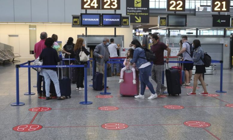 إسبانيا تسمح لفلسطينيين طلبوا اللجوء بالخروج من المطار