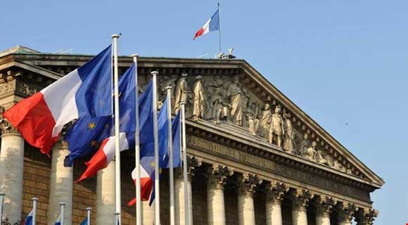 محكمة فرنسية تقضي بسجن رجل صاح "الله أكبر" في أحد المتاجر