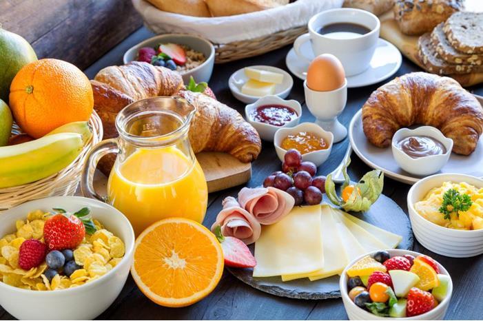 أطعمة للإفطار تقلل مستويات الكوليسترول في الدم