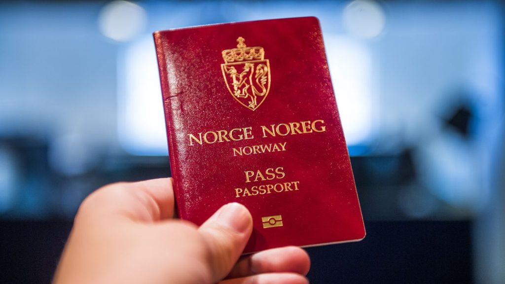 النرويج تتخذ قرارات جديدة بشأن الإقامة الدائمة والجنسية