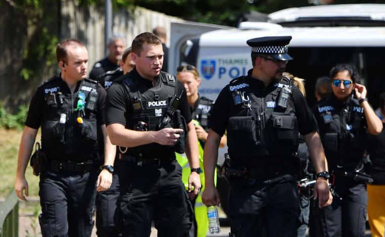 الشرطة البريطانية تعتقل رجلا مشتبه بارتكابه 30 اعتداء
