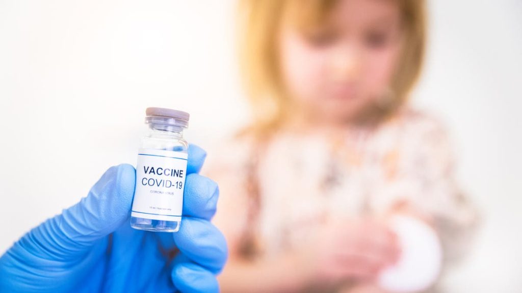 ألمانيا تعلن تلقي عدد من الأطفال جرعة خاطئة من لقاح كورونا