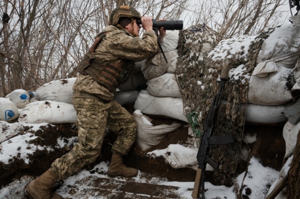 أوكرانيا تستدعي جنود الاحتياط استعدادا للحرب