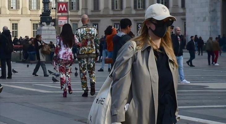 إيطاليا تلغي استخدام الكمامات في الأماكن الخارجية