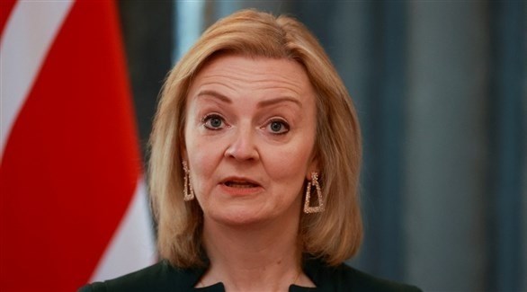وزيرة خارجية بريطانيا تطرد السفير الروسي