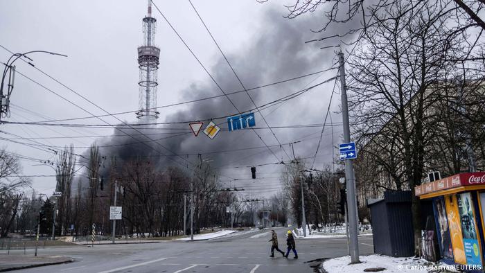 كييف تتهم موسكو بقصف المدنيين وتضليل العالم بشأن اللاجئين