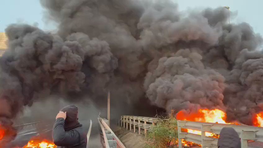 فيديو.. الصيادون يدخلون على خط الاحتجاجات في إسبانيا