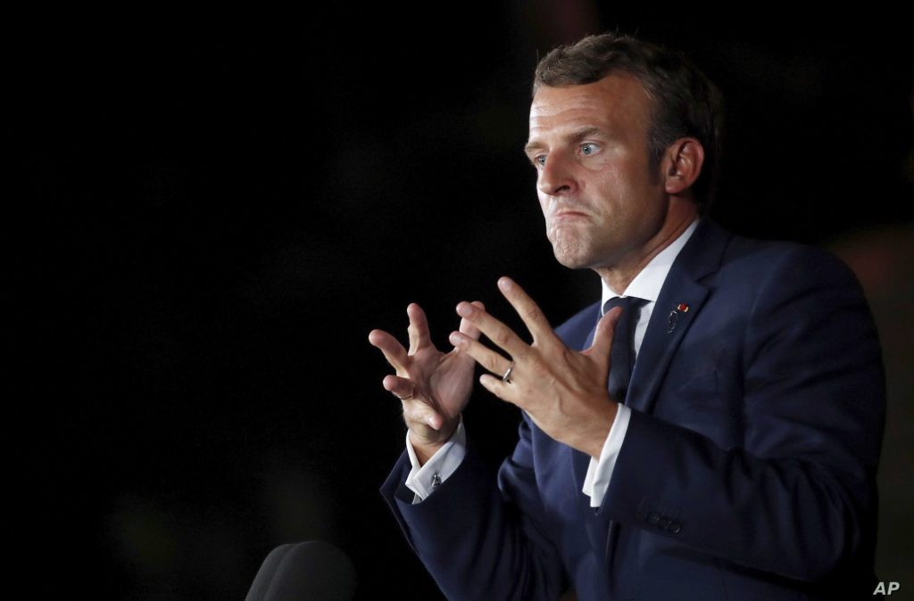 استطلاع جديد للرأي يكشف حظوظ "ماكرون" في الانتخابات الفرنسية