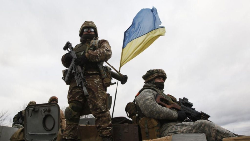 بريطانيا تدرب عشرات الجنود الأوكرانيين