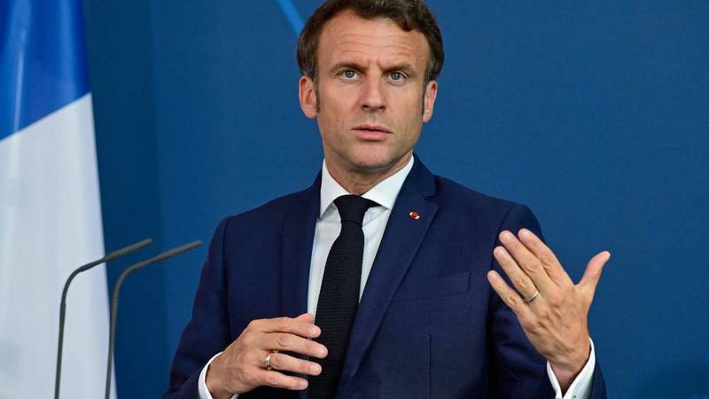 الرئيس الفرنسي يدعو بريطانيا للانضمام إلى أي منظمة سياسية أوروبية
