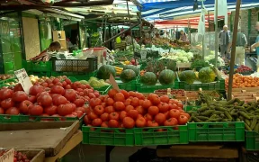 إسبانيا تطالب الاتحاد الأوروبي بمراقبة أسواق الفاكهة والخضروات