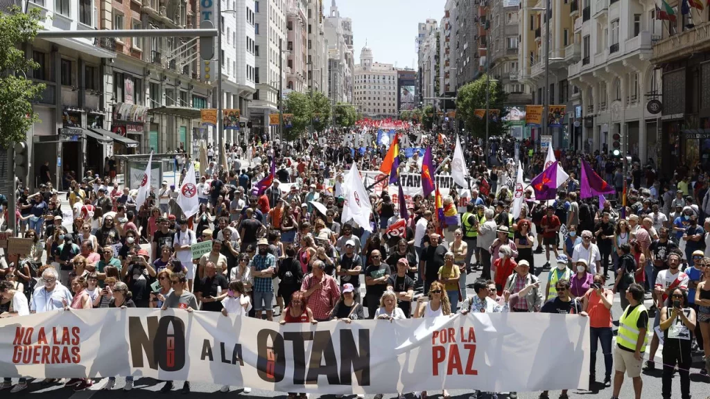 احتجاجات كبيرة في مدريد ضد قمة حلف الناتو