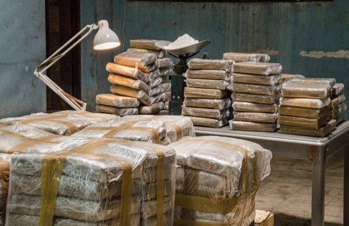 بلجيكا تضبط 900 كغ من الكوكايين في شحنة من حبوب الكاكاو