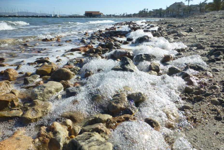 دراسة: الشواطئ الإسبانية الأكثر تلوثا في أوروبا