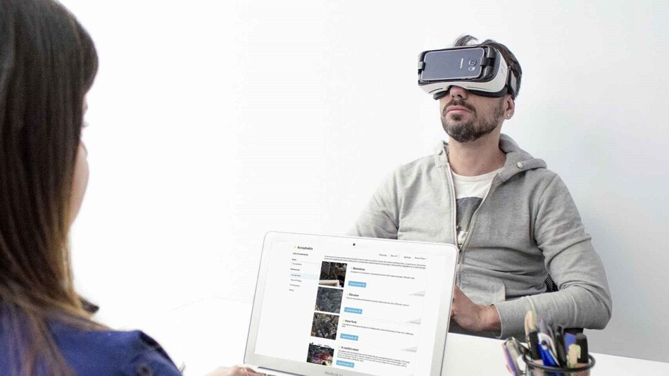 شركة ناشئة تساعد المصابين بفوبيا الطيران من خلال الواقع الافتراضي