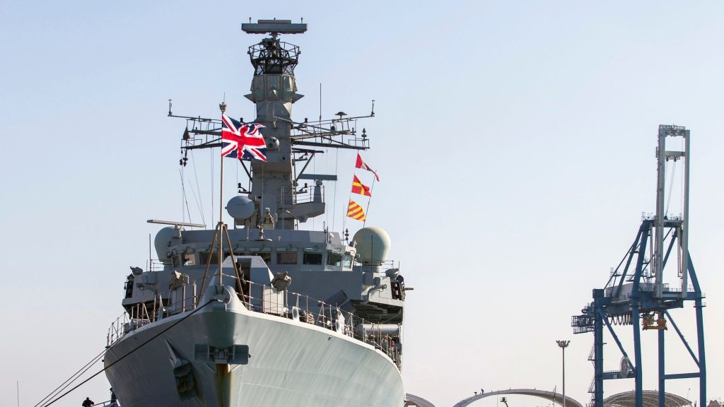 البحرية البريطانية تعتبر روسيا خطرا مباشرا المملكة المتحدة