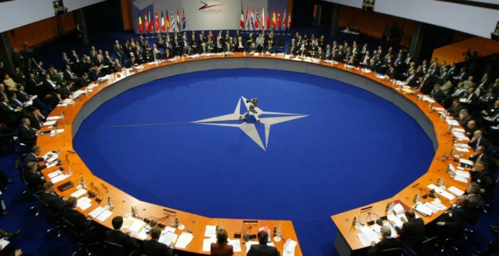 فنلندا والسويد توقعان بروتوكول الانضمام إلى "الناتو"