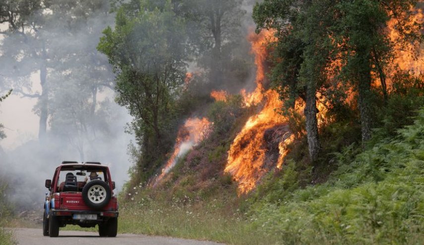 اسبانيا تمدد طوارئ الحرائق في عدد من المقاطعات
