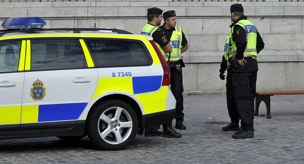 الشرطة السويدية توقف سيارة تحمل 60 كيلو من المتفجرات وسط ستوكهولم