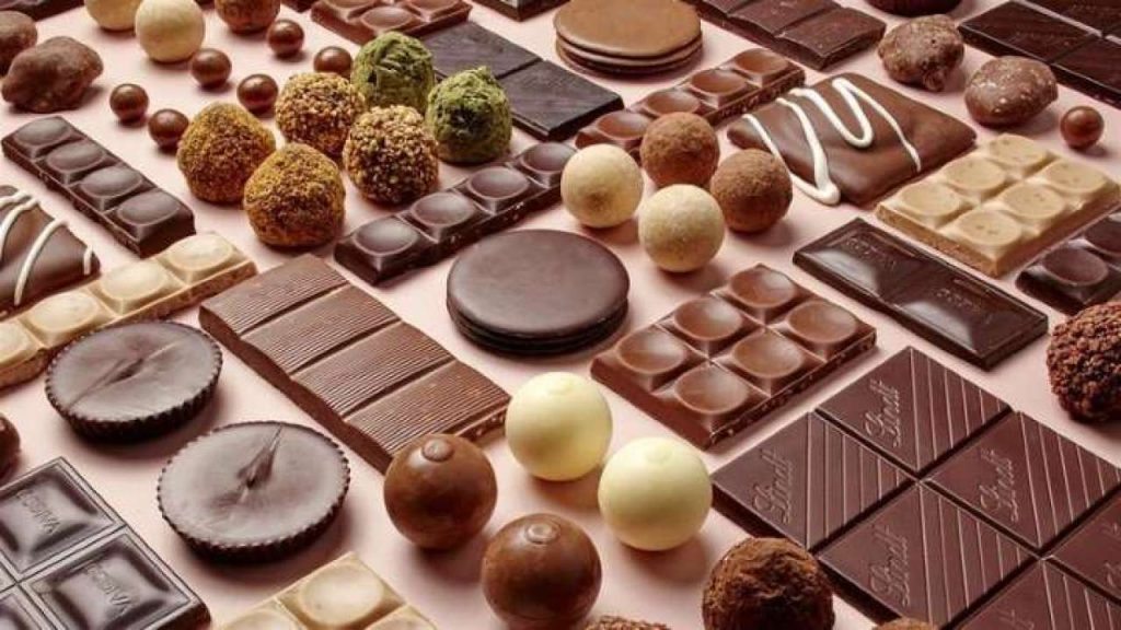 متجر بريطاني يخسر مخزونه من الشوكولاتة بسبب الحرارة