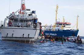 محكمة العدل الأوروبية تمنع تفتيش سفن إنقاذ المهاجرين