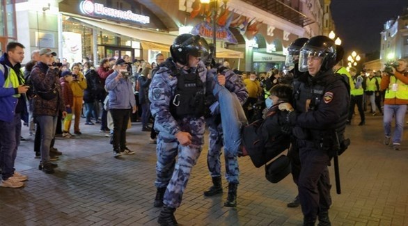 اعتقالات في أنحاء روسيا للمحتجين ضد قرار بوتين تعبئة الجيش
