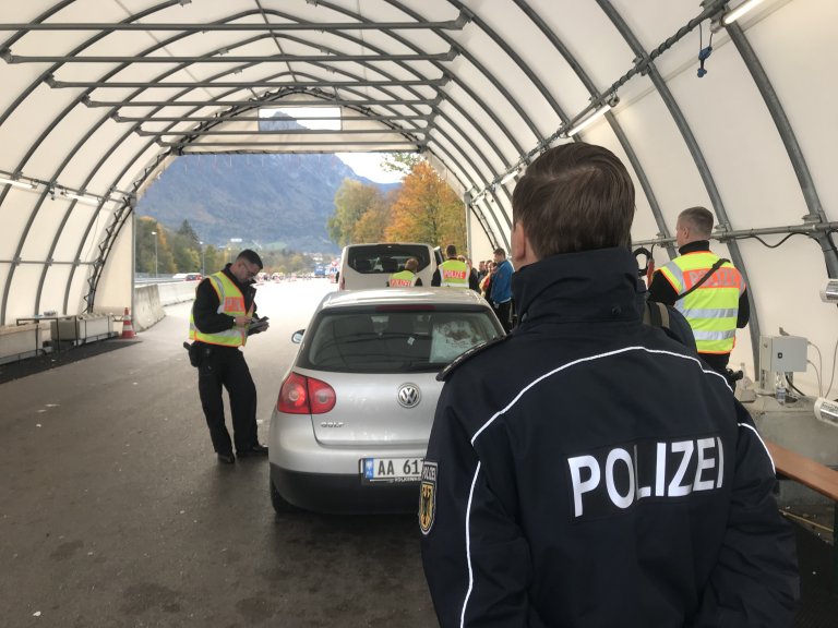 النمسا تشدد إجراءات الرقابة على حدودها مع سلوفاكيا وسويسرا
