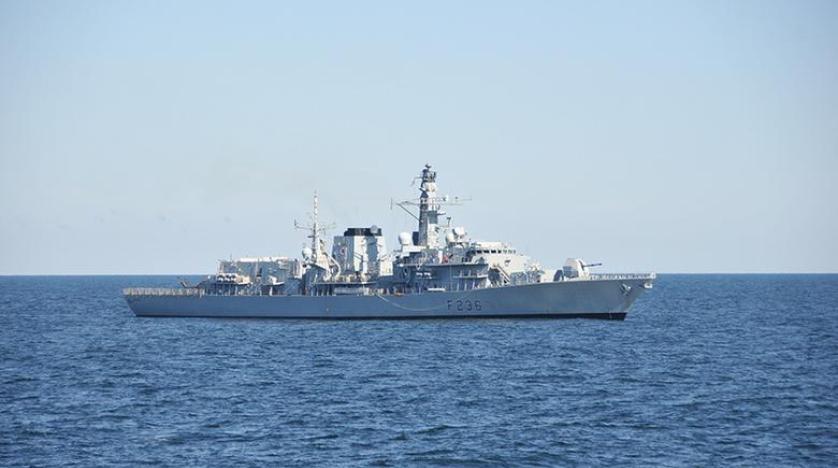 البحرية البريطانية تحبط تهريب كمية كبيرة من المخدرات في بحر العرب