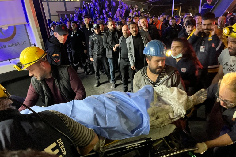 مصرع 40 شخصاً جراء انفجار بمنجم للفحم في تركيا